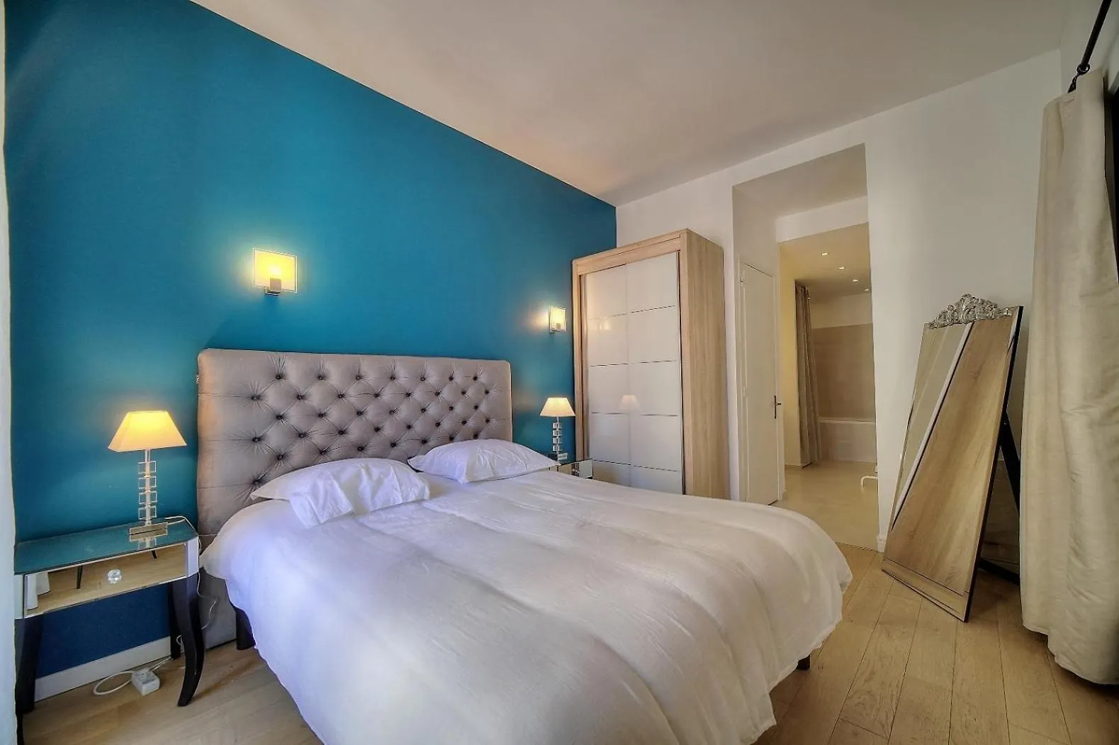 Apartment Superbe 3 Pieces Moderne Et Tres Central A2B233 Cannes France