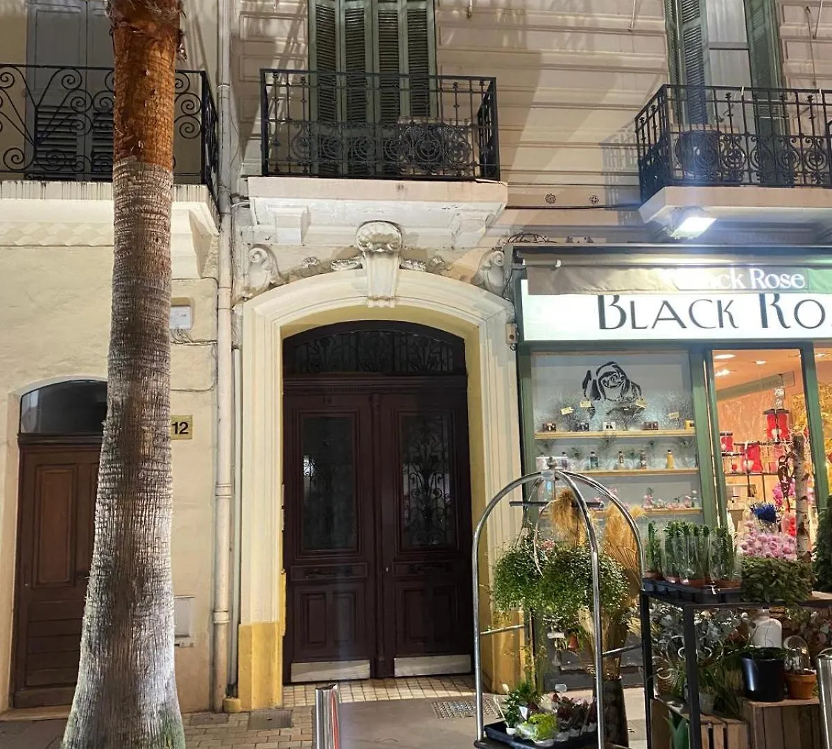 Superbe 3 Pieces Moderne Et Tres Central A2B233 Apartment Cannes